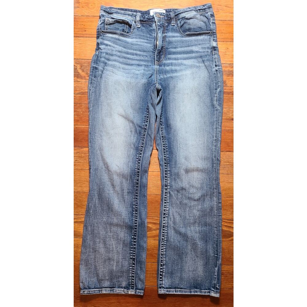 BKE Buckle Boot Cut Jeans Parker Universal Fit High Rise Women 31x31.5 Stretch